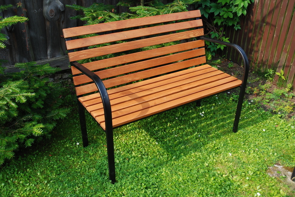 Zahradní lavice ŽELEZNÁ KOSTRA Rojaplast