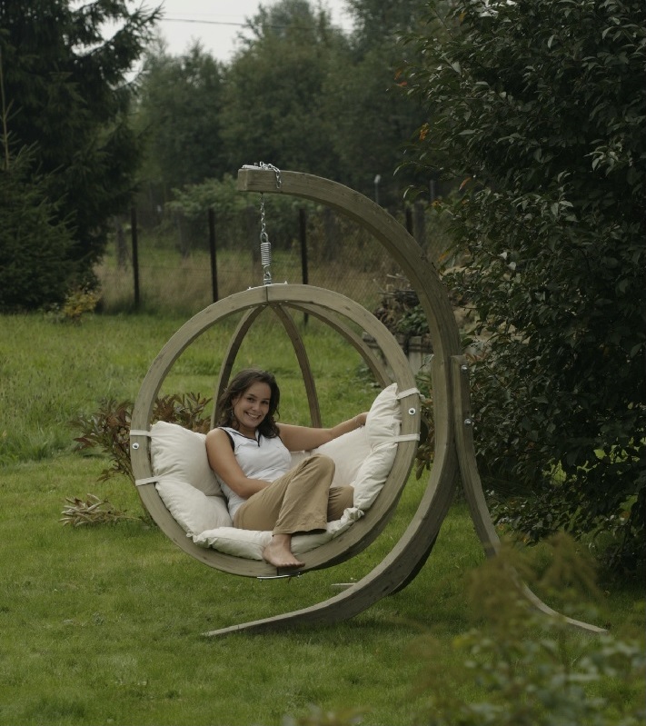 Dřevěný stojan na závěsné křeslo CZILLO