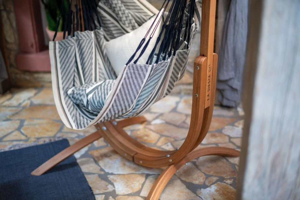 Houpací sedačka se stojanem - La Siesta Udine Organic Zebra