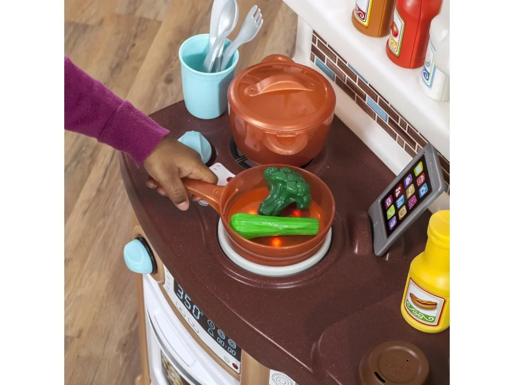 STEP2 Kuchyňka Fun with Friends